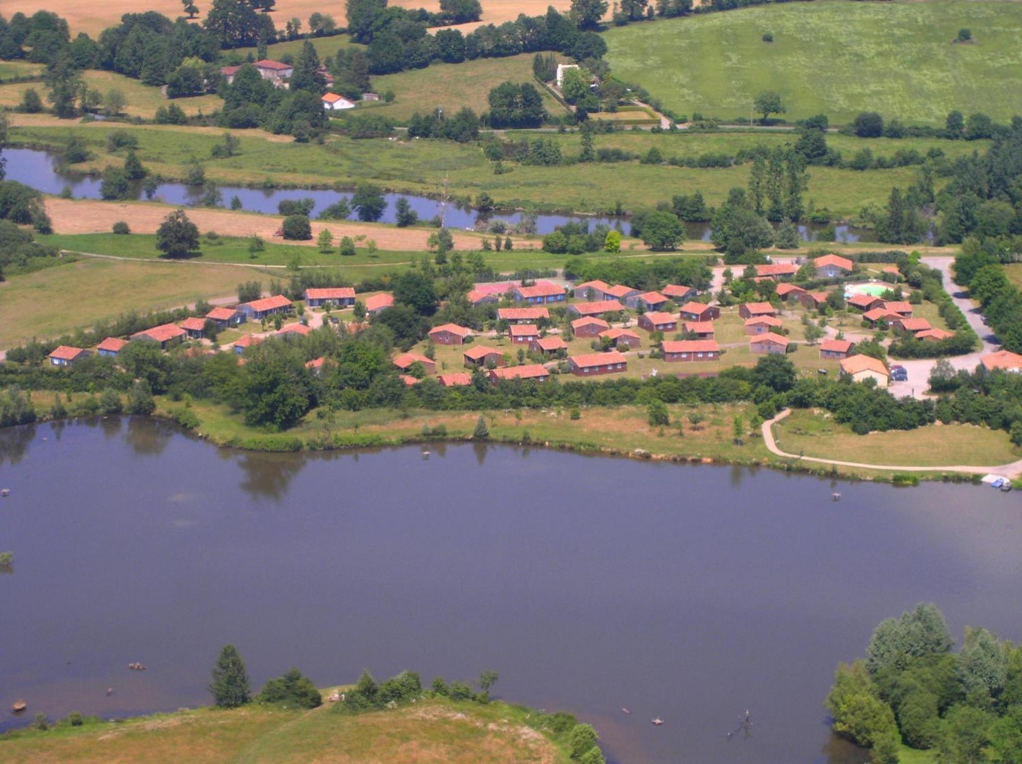 Pescalis Residence Les Maisons Du Lac Moncoutant Экстерьер фото